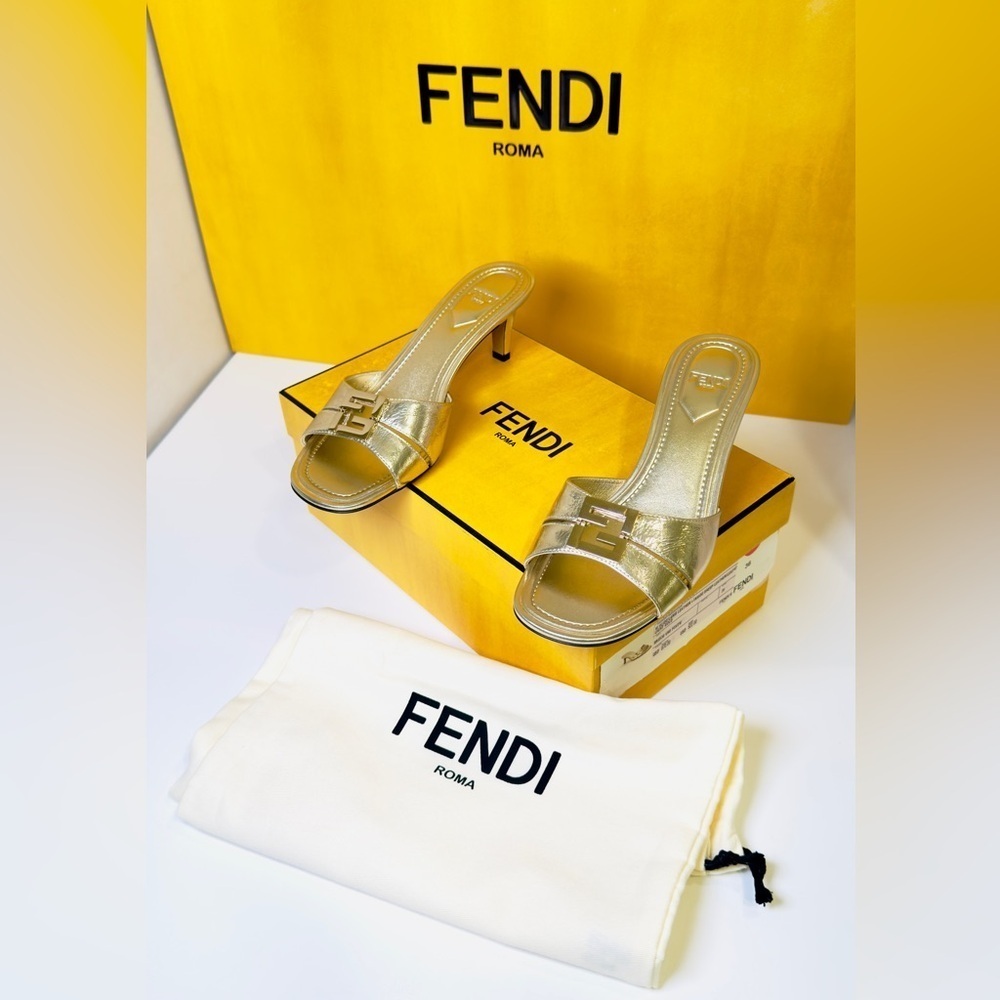 Fendi FFold Metallic Leather Kitten-Heel Sandal Light Gold Open Toe Slide Size36 - Picture 13 of 16